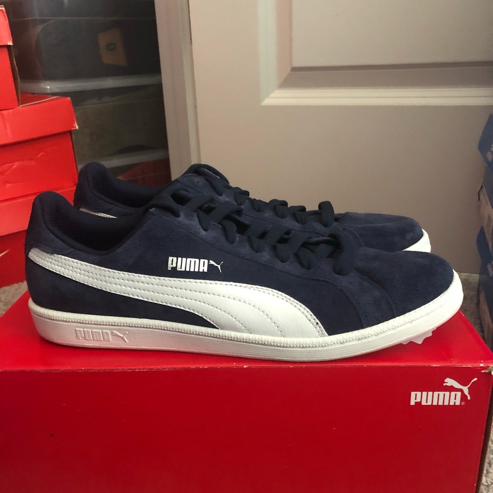 Navy Blue Men’s Pumas Size 11. Excellent Condition